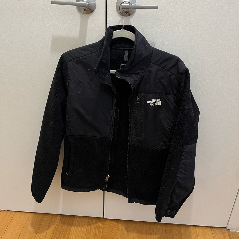 North Face Fleece, black.